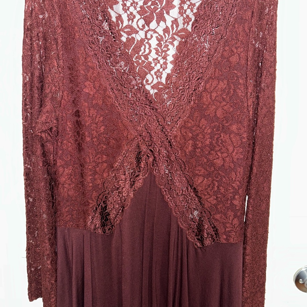 Gimmicks by BKE Burgundy Lace Blouse